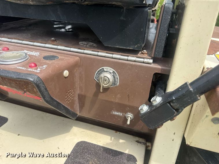 image for item DV4199 Grasshopper 725 ZTR lawn mower