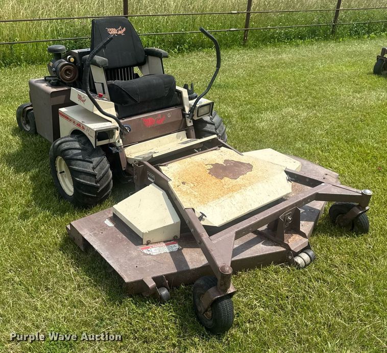 image for item DV4200 Grasshopper 928D ZTR lawn mower