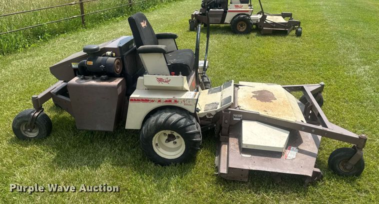 image for item DV4200 Grasshopper 928D ZTR lawn mower