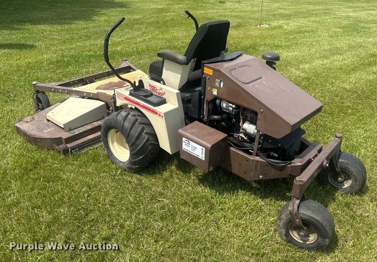 image for item DV4200 Grasshopper 928D ZTR lawn mower