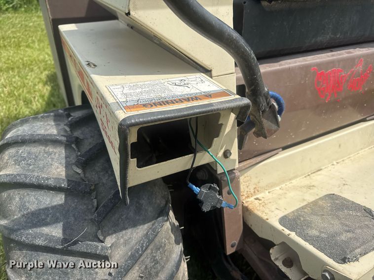 image for item DV4200 Grasshopper 928D ZTR lawn mower