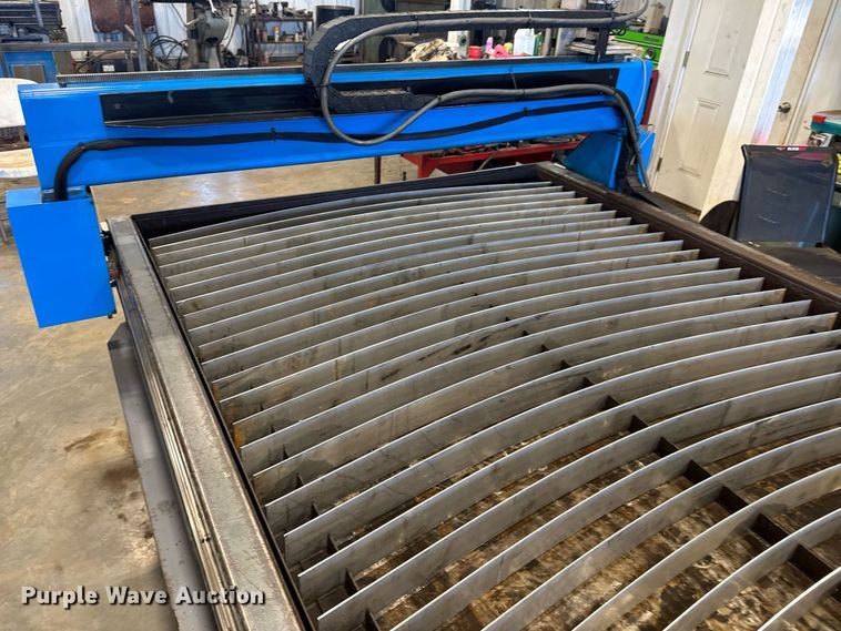 image for item DV4214 Shop Sabre SideKick 10 plasma cutting table