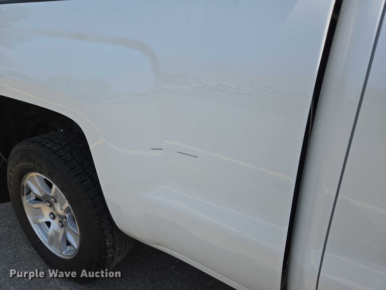 image for item DW7056 2017 Chevrolet Silverado 1500 Double Cab pickup truck