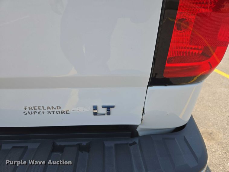 image for item DW7056 2017 Chevrolet Silverado 1500 Double Cab pickup truck