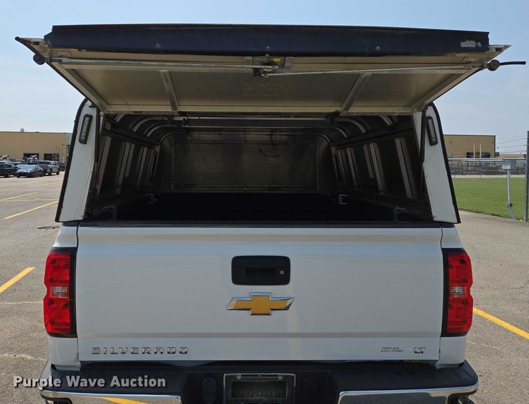 image for item DW7056 2017 Chevrolet Silverado 1500 Double Cab pickup truck