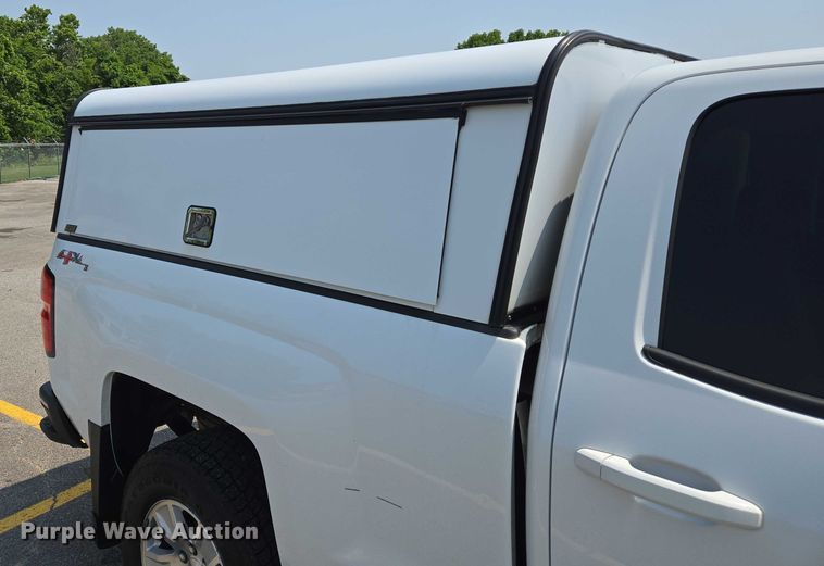 image for item DW7056 2017 Chevrolet Silverado 1500 Double Cab pickup truck