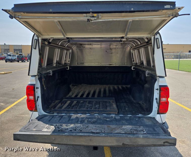 image for item DW7056 2017 Chevrolet Silverado 1500 Double Cab pickup truck