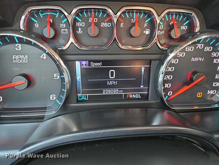 image for item DW7056 2017 Chevrolet Silverado 1500 Double Cab pickup truck