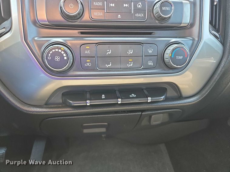 image for item DW7056 2017 Chevrolet Silverado 1500 Double Cab pickup truck