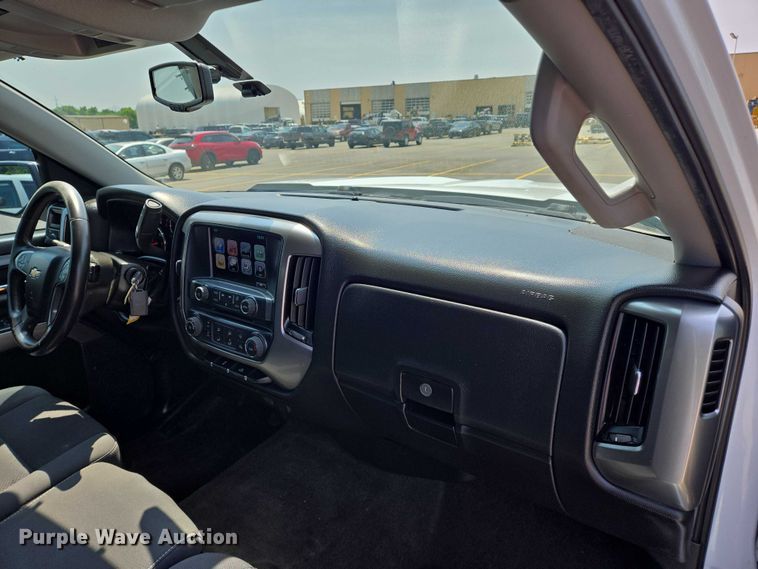 image for item DW7056 2017 Chevrolet Silverado 1500 Double Cab pickup truck