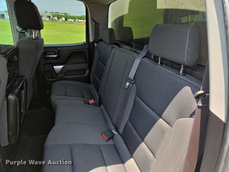 image for item DW7056 2017 Chevrolet Silverado 1500 Double Cab pickup truck