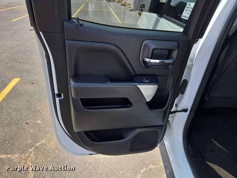 image for item DW7056 2017 Chevrolet Silverado 1500 Double Cab pickup truck