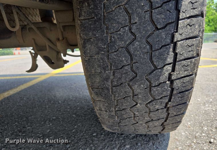 image for item DW7056 2017 Chevrolet Silverado 1500 Double Cab pickup truck