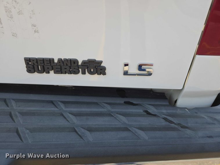 image for item DW7057 2013 Chevrolet  Silverado 1500 Crew Cab pickup truck