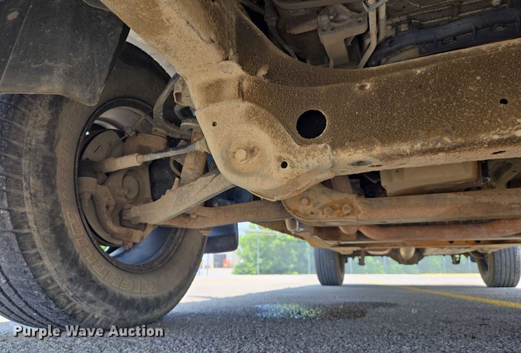 image for item DW7057 2013 Chevrolet  Silverado 1500 Crew Cab pickup truck