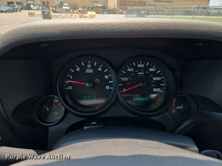 image for item DW7057 2013 Chevrolet  Silverado 1500 Crew Cab pickup truck