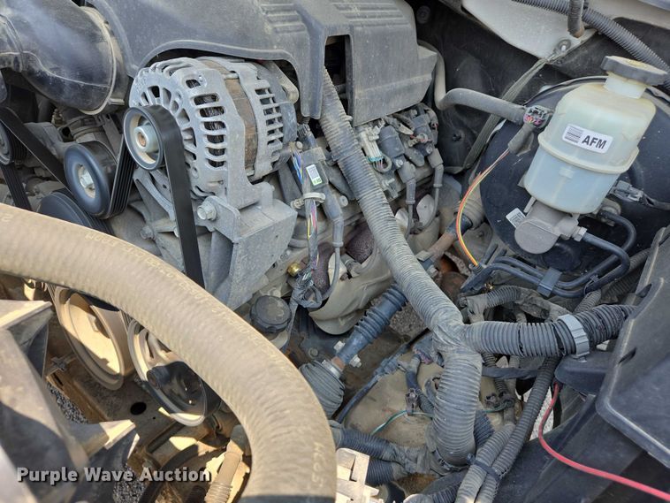 image for item DW7057 2013 Chevrolet  Silverado 1500 Crew Cab pickup truck