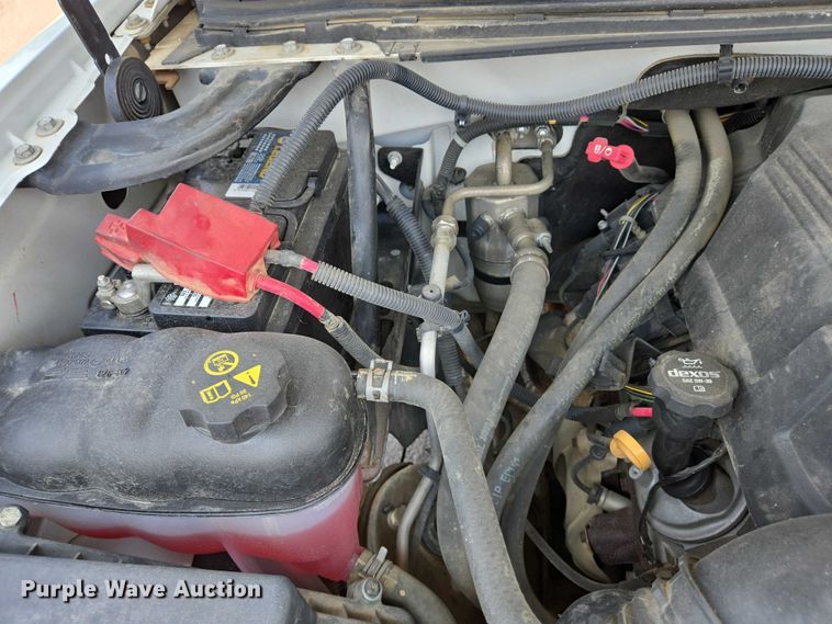 image for item DW7057 2013 Chevrolet  Silverado 1500 Crew Cab pickup truck