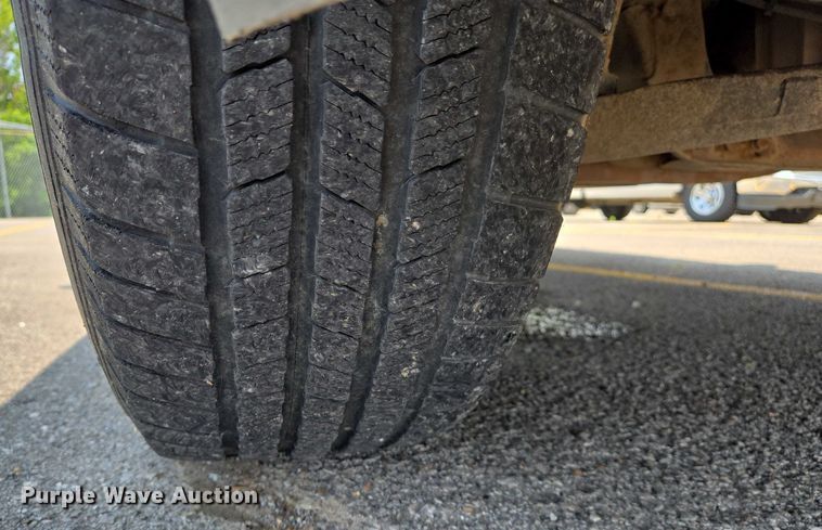 image for item DW7057 2013 Chevrolet  Silverado 1500 Crew Cab pickup truck