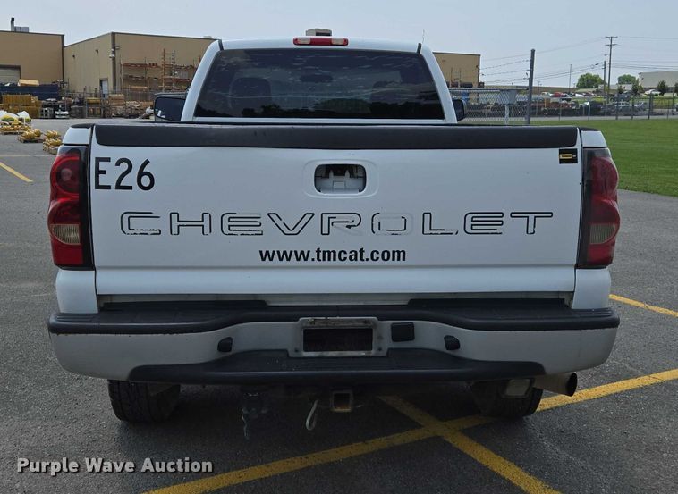 image for item DW7058 2007 Chevrolet  Silverado 2500HD pickup truck