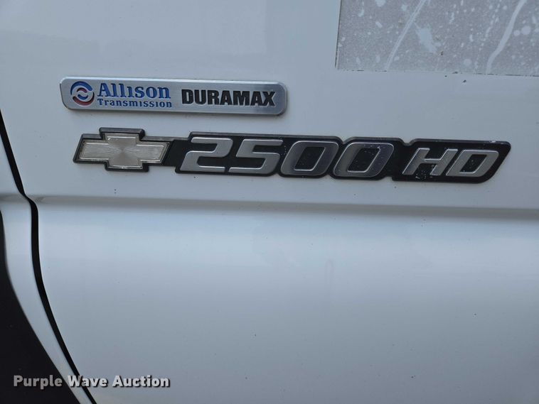 image for item DW7058 2007 Chevrolet  Silverado 2500HD pickup truck