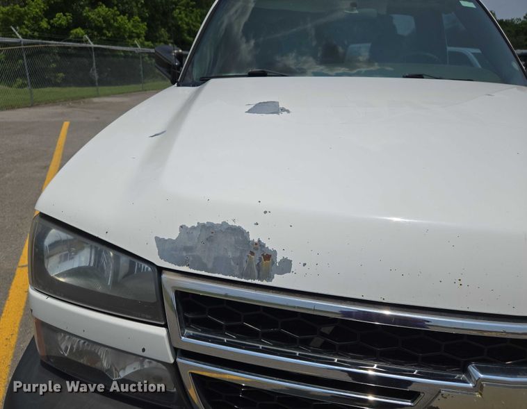 image for item DW7058 2007 Chevrolet  Silverado 2500HD pickup truck