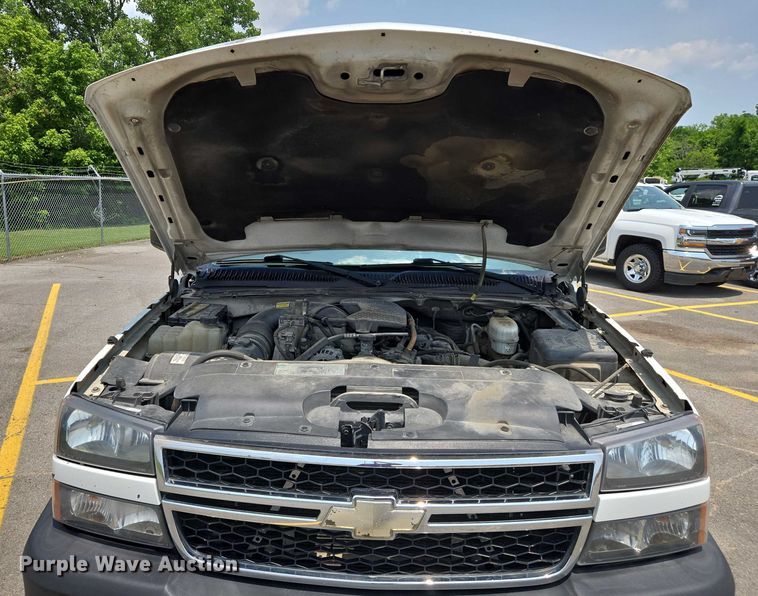 image for item DW7058 2007 Chevrolet  Silverado 2500HD pickup truck