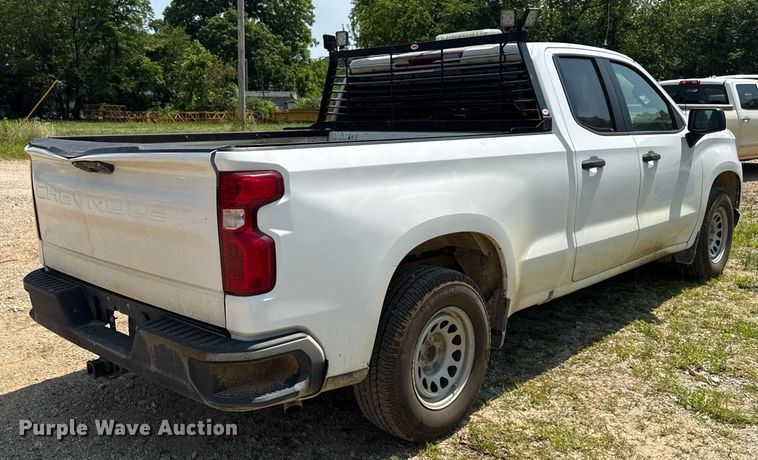 image for item DW7066 2019 Chevrolet Silverado 1500 Double Cab pickup truck