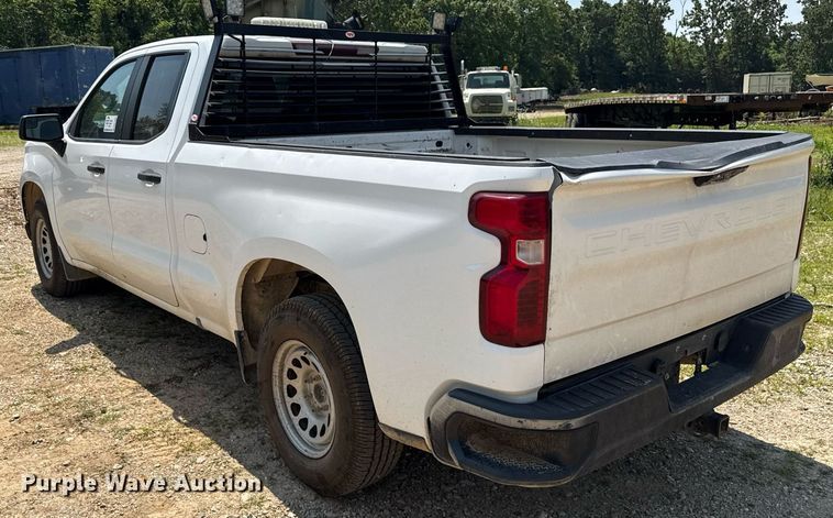 image for item DW7066 2019 Chevrolet Silverado 1500 Double Cab pickup truck