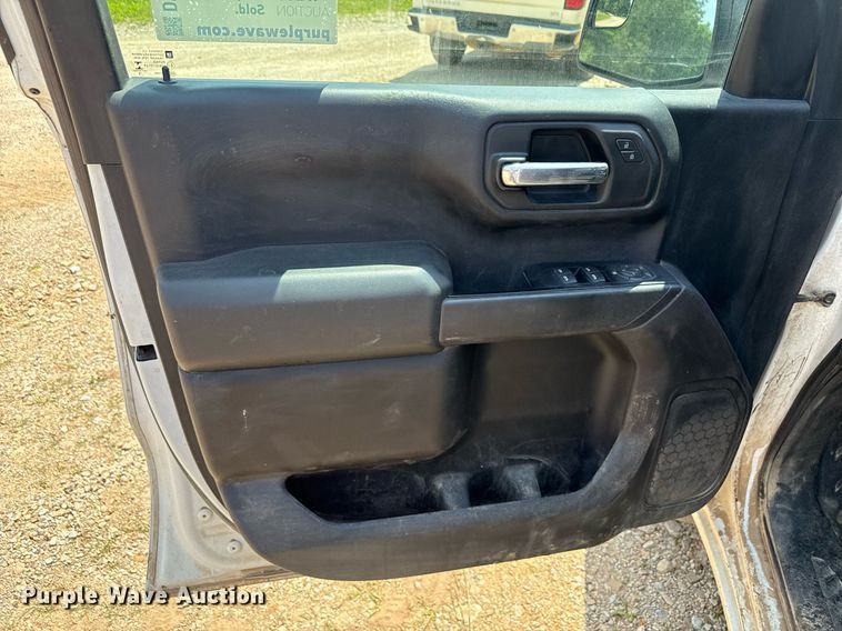 image for item DW7066 2019 Chevrolet Silverado 1500 Double Cab pickup truck