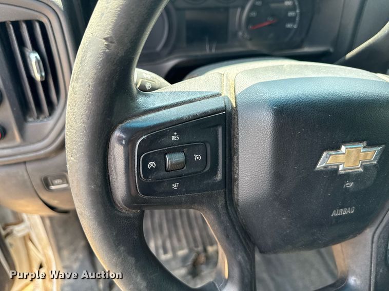 image for item DW7066 2019 Chevrolet Silverado 1500 Double Cab pickup truck