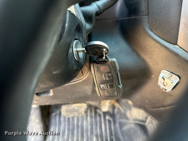 image for item DW7066 2019 Chevrolet Silverado 1500 Double Cab pickup truck