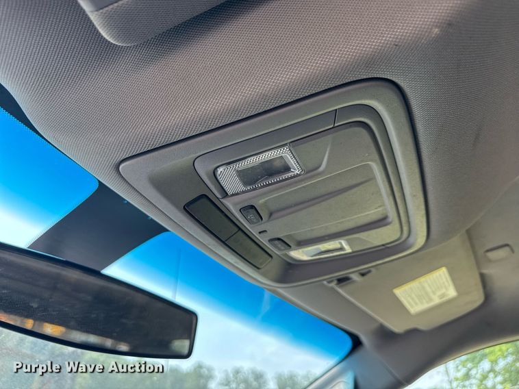 image for item DW7066 2019 Chevrolet Silverado 1500 Double Cab pickup truck