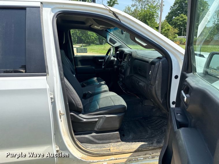 image for item DW7066 2019 Chevrolet Silverado 1500 Double Cab pickup truck