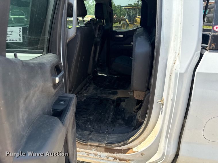 image for item DW7066 2019 Chevrolet Silverado 1500 Double Cab pickup truck