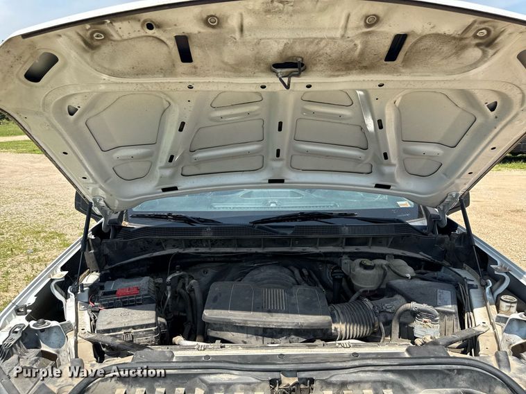 image for item DW7066 2019 Chevrolet Silverado 1500 Double Cab pickup truck