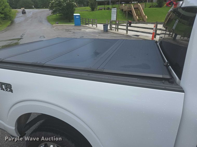 image for item DW7077 2022 Ford  F150 SuperCrew pickup truck