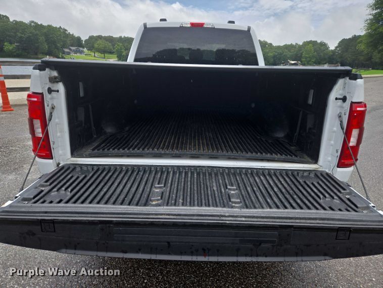 image for item DW7077 2022 Ford  F150 SuperCrew pickup truck