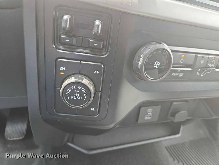 image for item DW7077 2022 Ford  F150 SuperCrew pickup truck