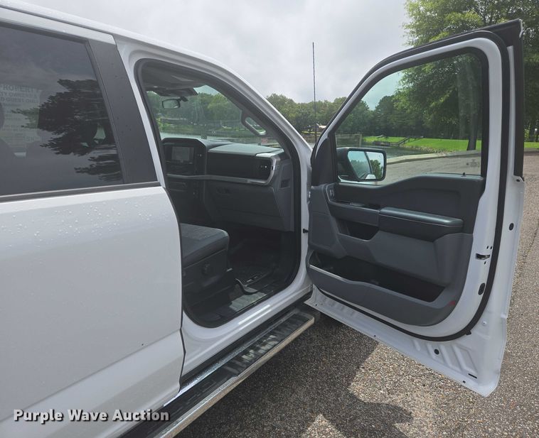 image for item DW7077 2022 Ford  F150 SuperCrew pickup truck