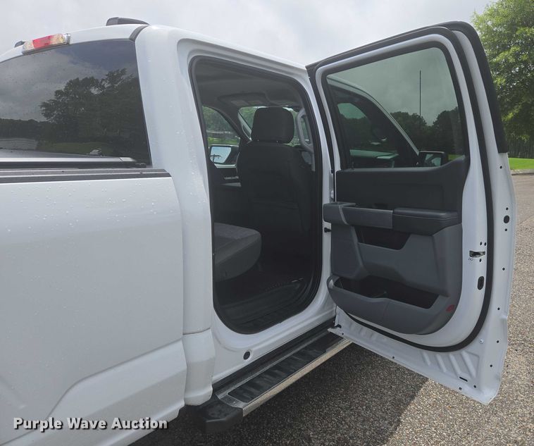 image for item DW7077 2022 Ford  F150 SuperCrew pickup truck