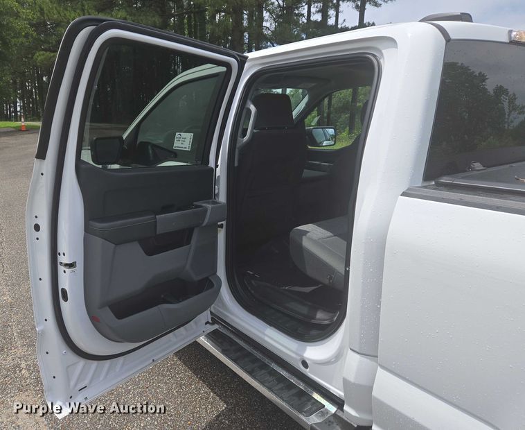image for item DW7077 2022 Ford  F150 SuperCrew pickup truck