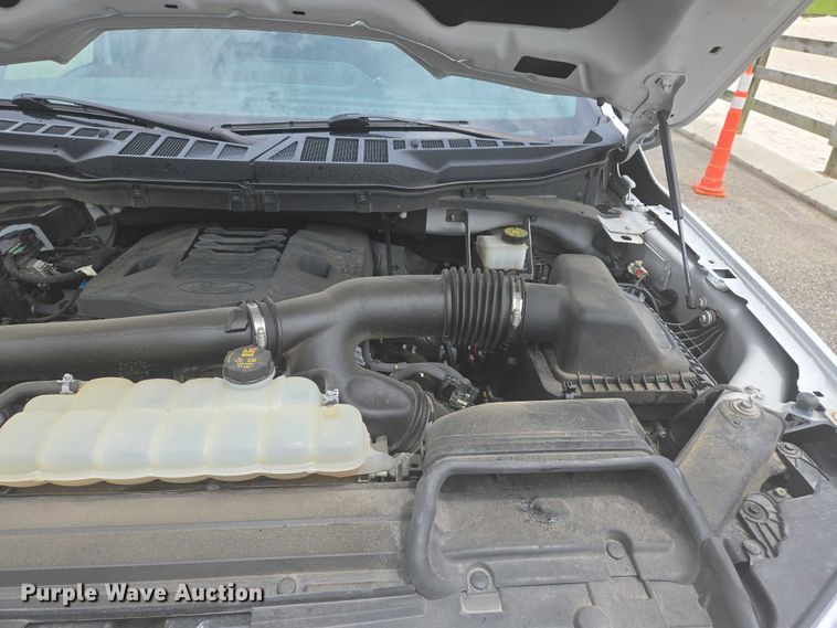 image for item DW7077 2022 Ford  F150 SuperCrew pickup truck