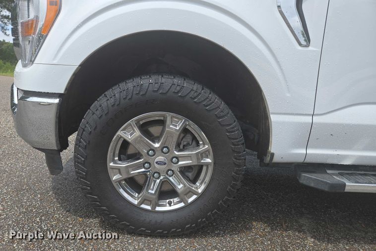 image for item DW7077 2022 Ford  F150 SuperCrew pickup truck