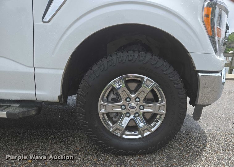 image for item DW7077 2022 Ford  F150 SuperCrew pickup truck