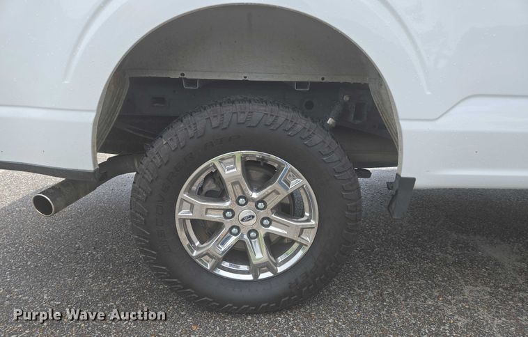 image for item DW7077 2022 Ford  F150 SuperCrew pickup truck