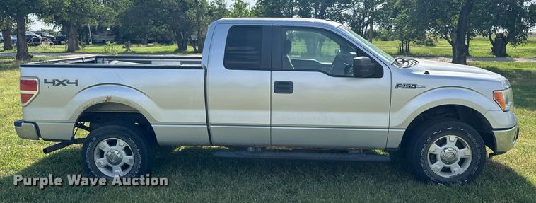 image for item DX3830 2010 Ford F150 SuperCab pickup truck