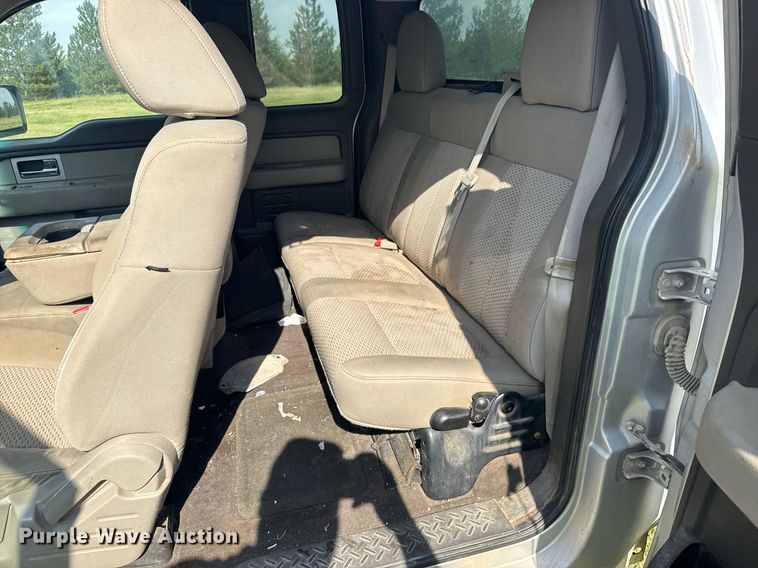 image for item DX3830 2010 Ford F150 SuperCab pickup truck