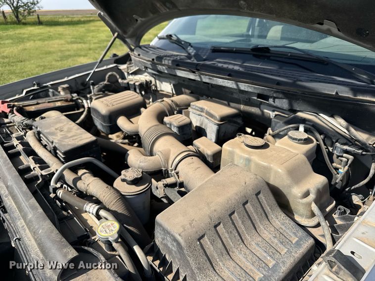 image for item DX3830 2010 Ford F150 SuperCab pickup truck