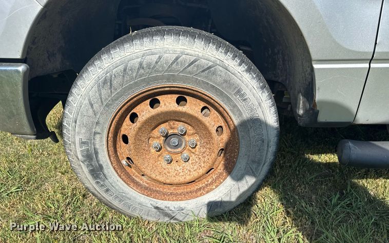 image for item DX3830 2010 Ford F150 SuperCab pickup truck